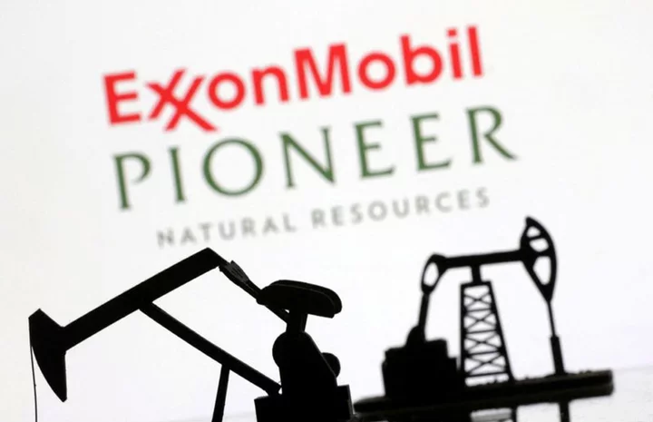 US Senator Schumer, other senators urge FTC to probe Exxon, Chevron mega-deals
