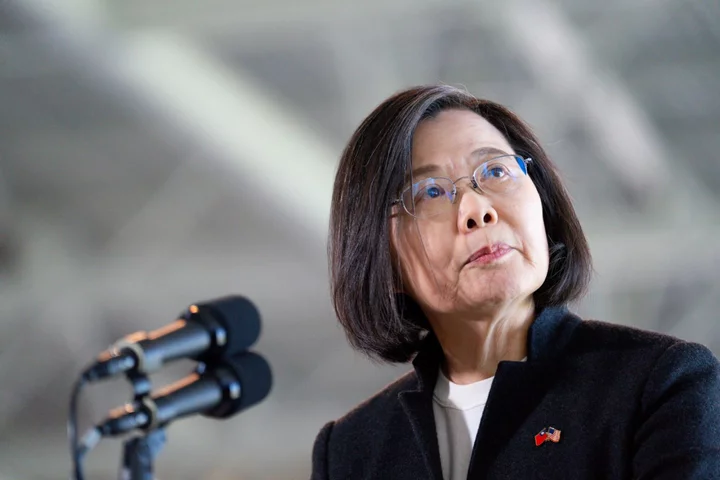 Taiwan Political Upstart Threatens to Eclipse KMT as No. 2 Party