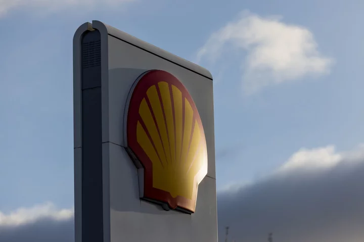 Lawsuit Targeting Shell Board Over Climate Failures Thrown Out