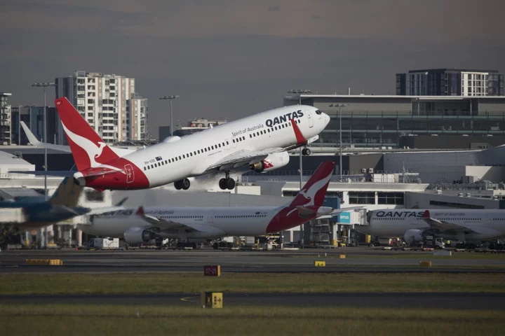 Qantas Rebuts Claims of Bogus Ticket Sales on Canceled Flights