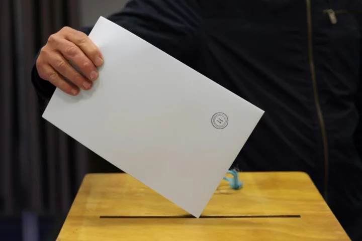 Luxembourg's coalition goverment loses majority at the ballot box