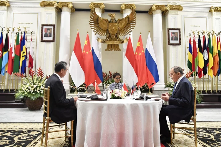 Asean Latest: Blinken Arrival Sets Up China, Russia Encounters