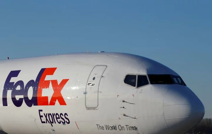 FedEx Express pilots vote in support of strike - ALPA union