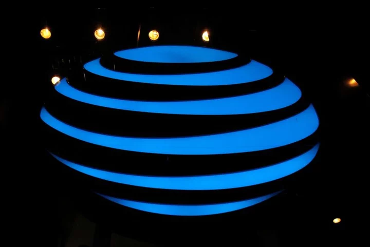 AT&T to shut flagship store in downtown San Francisco
