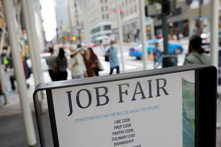 US weekly jobless claims drop to nine-month low