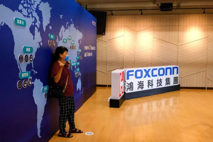 Foxconn may partner with TSMC and TMH to set up fabrication units - ET