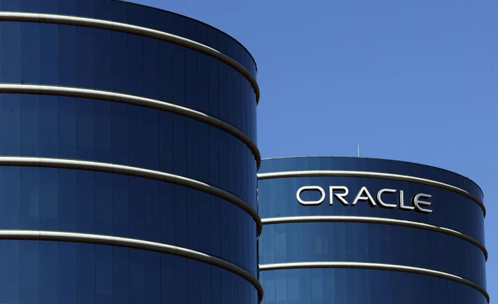 Oracle Tops Sales Estimates as AI-Frenzy Spurs Cloud Demand